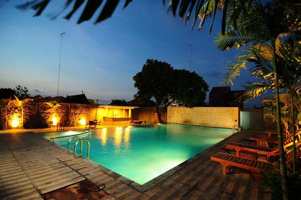 Aston Inn Rembang Exterior photo