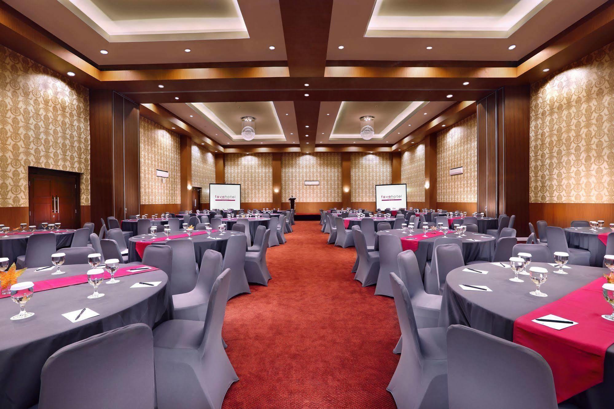 Aston Inn Rembang Exterior photo